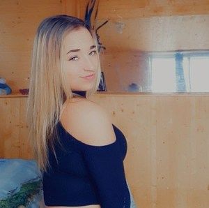 Meet your Posher, Sabrina